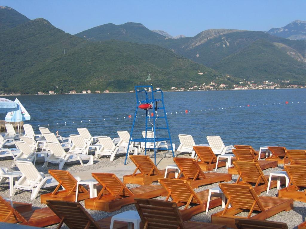 Guest House Villa Kosa Биела Экстерьер фото